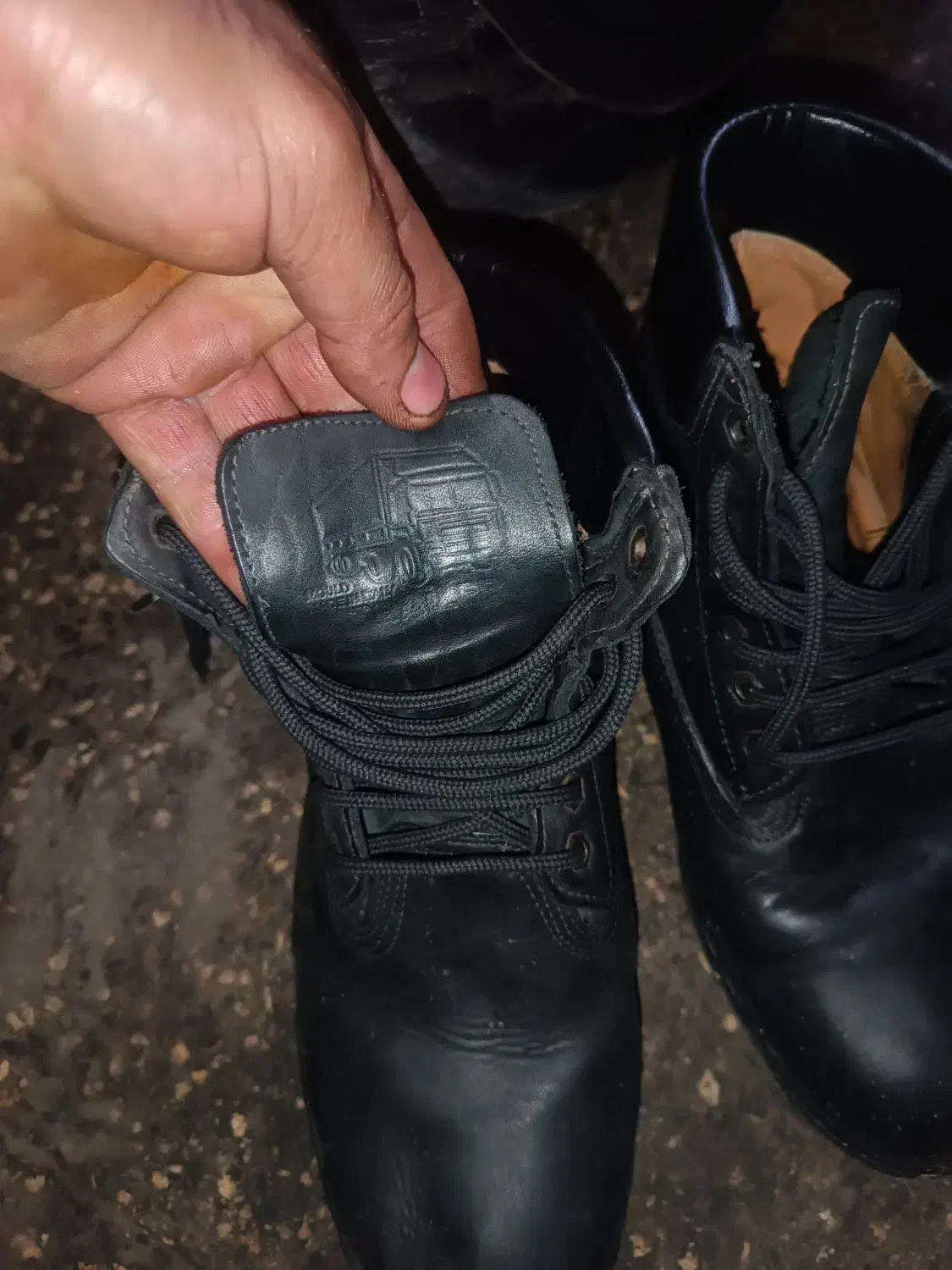 نیم بوت چرم اصل ایتالیایی هک شده|کیف، کفش، کمربند|گرگان, |دیوار