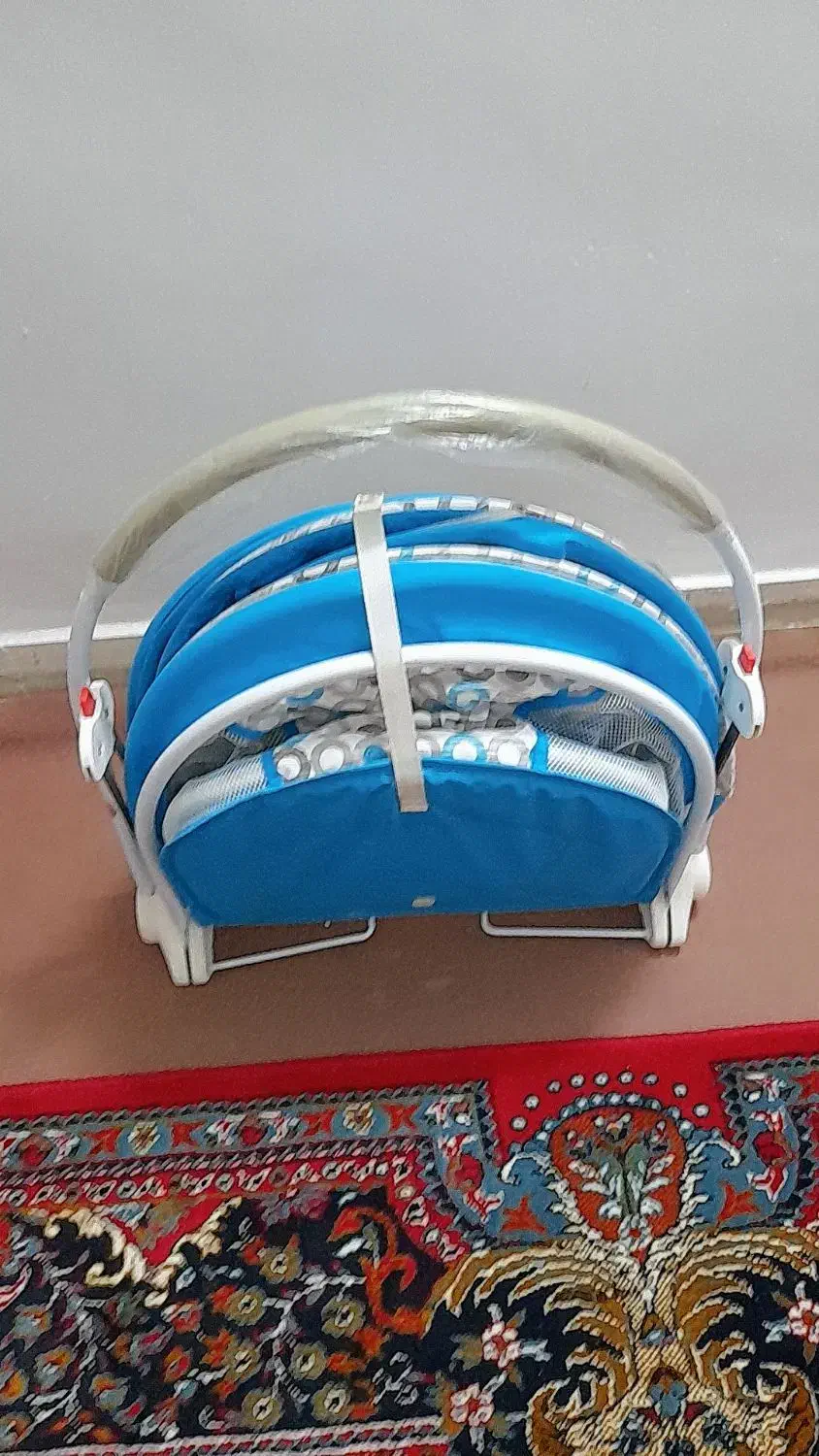 درحدنو|تخت و صندلی بچه|ورامین, ورامین|دیوار