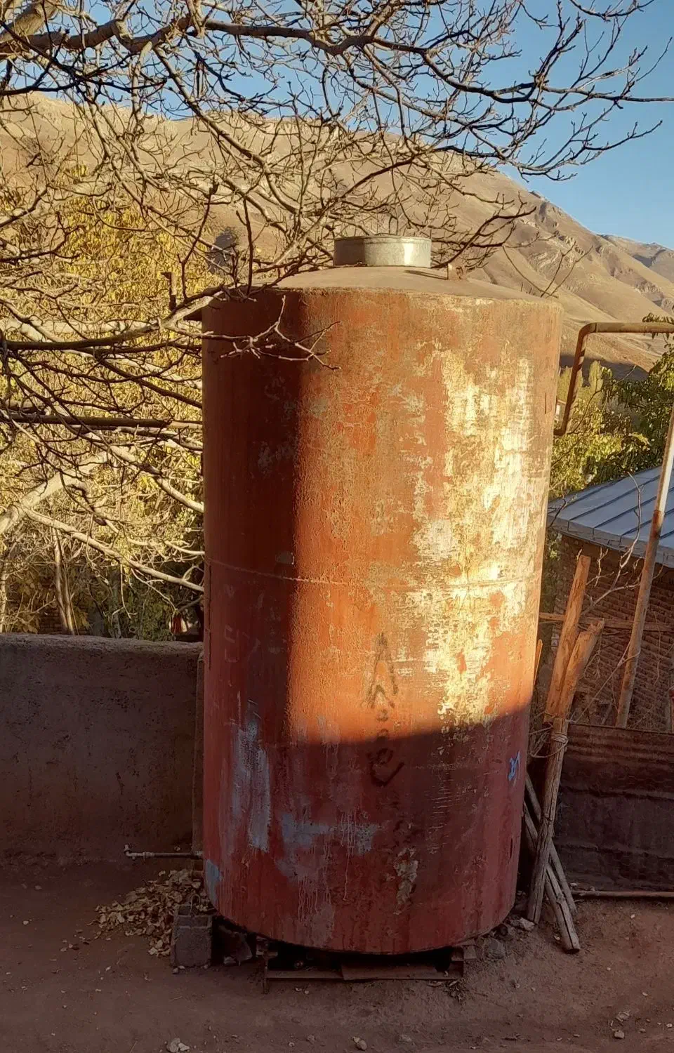 تانکر نفت ضخیم و محکم|مصالح و تجهیزات ساختمان|شاهرود (اردبیل), |دیوار