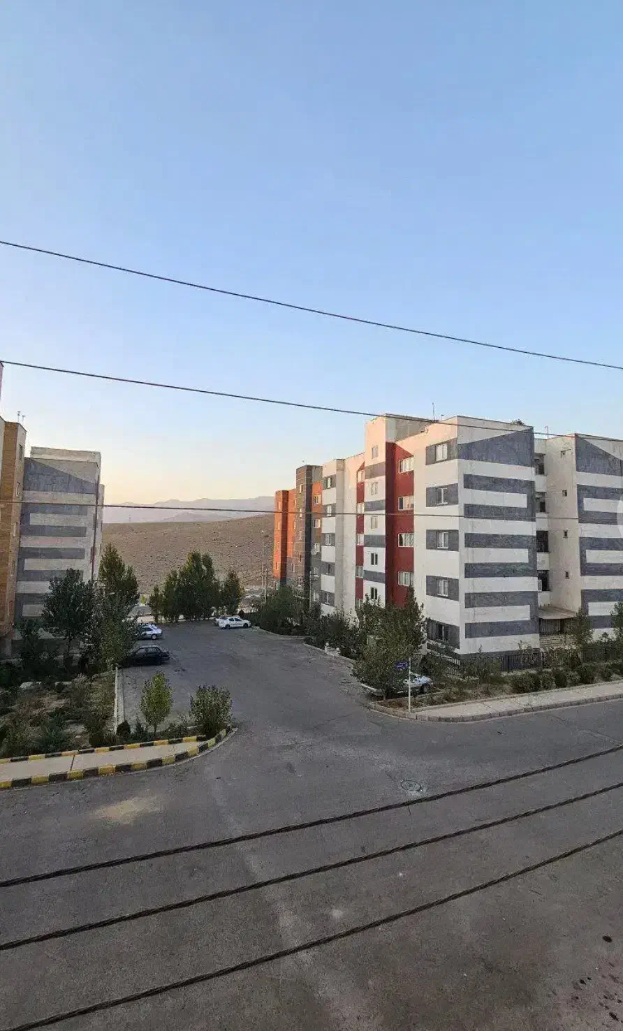 80متراستثنایی/فضای گرم ومدرن/حیات خلوت/پلان بی نقص|فروش آپارتمان|هشتگرد, فاز ۷ مهستان|دیوار