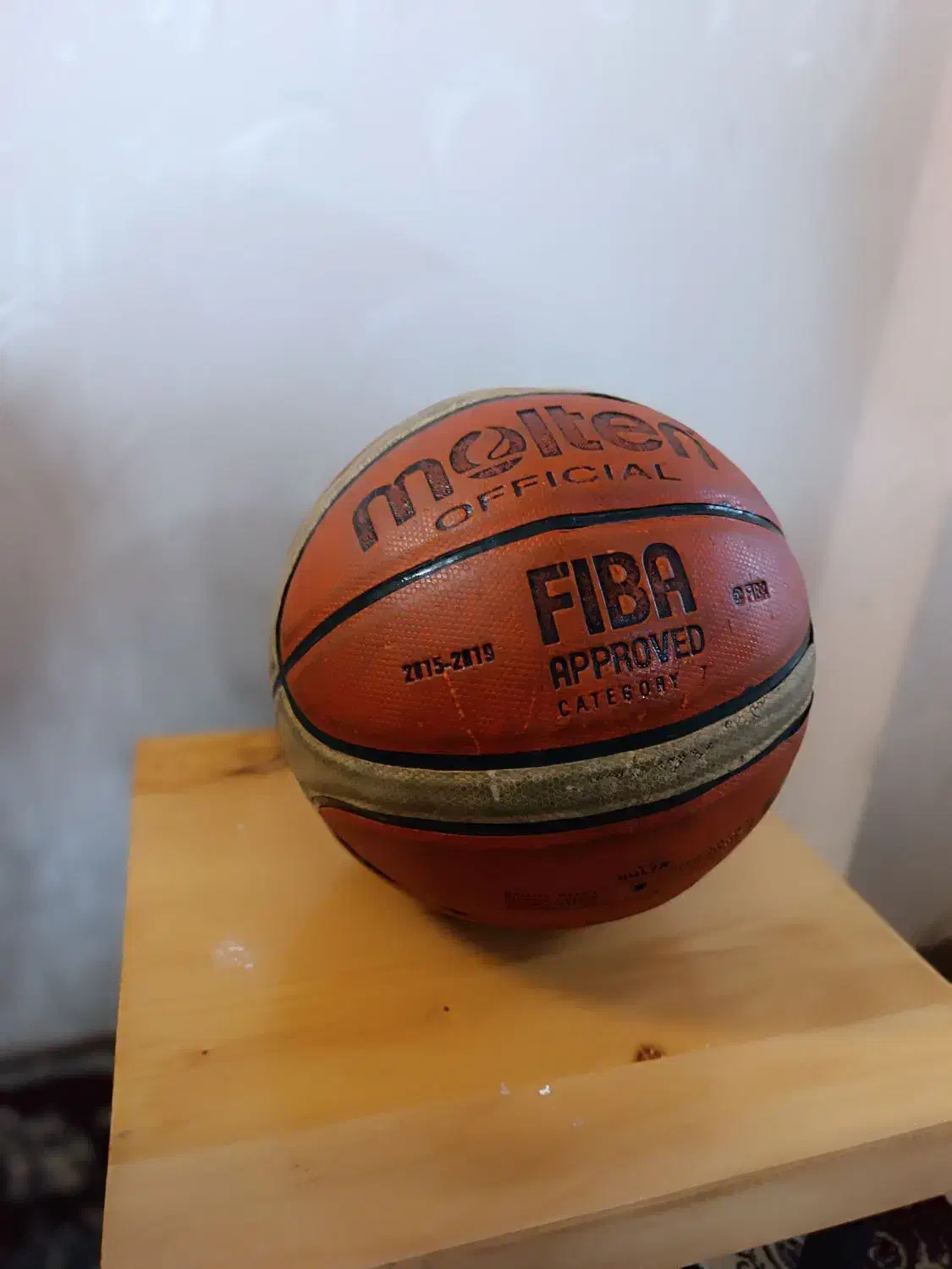 توپ بسکتبال|ورزش‌های توپی|قم, انسجام|دیوار