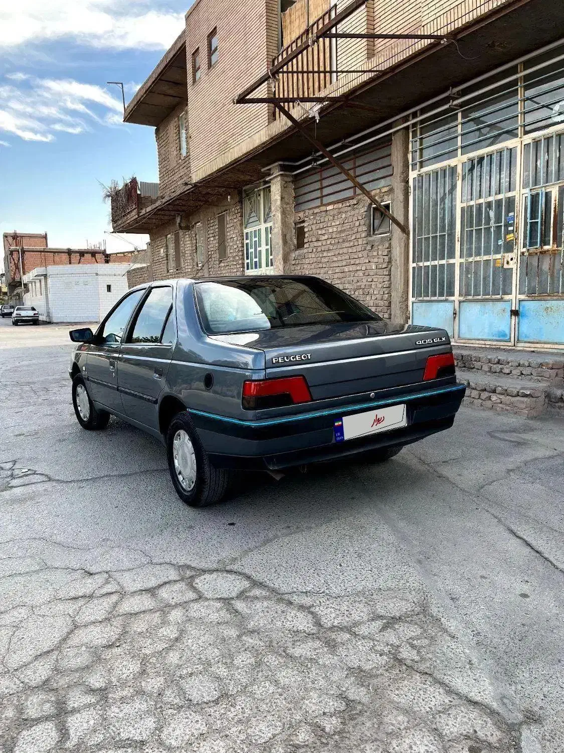 پژو ۴۰۵ بی رنگ|خودرو سواری و وانت|کرمان, |دیوار