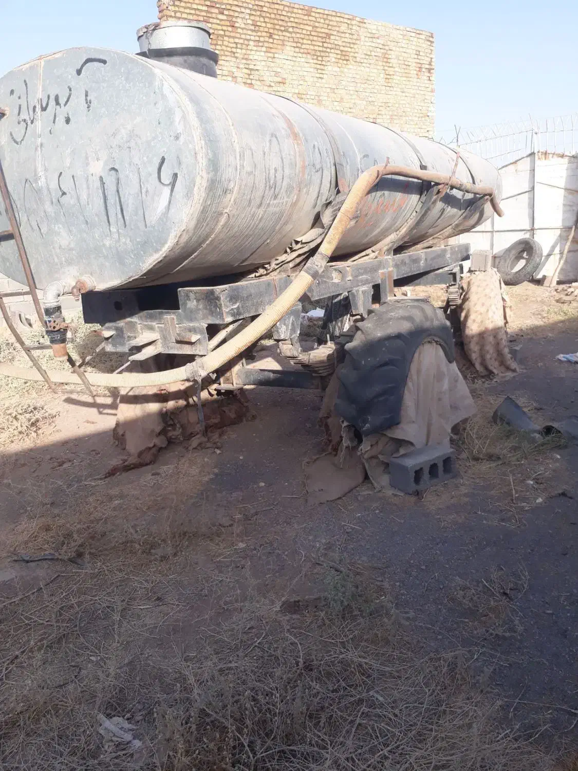 تانکر آب|ماشین‌آلات صنعتی|تربت جام, کاریز نو سفلی|دیوار