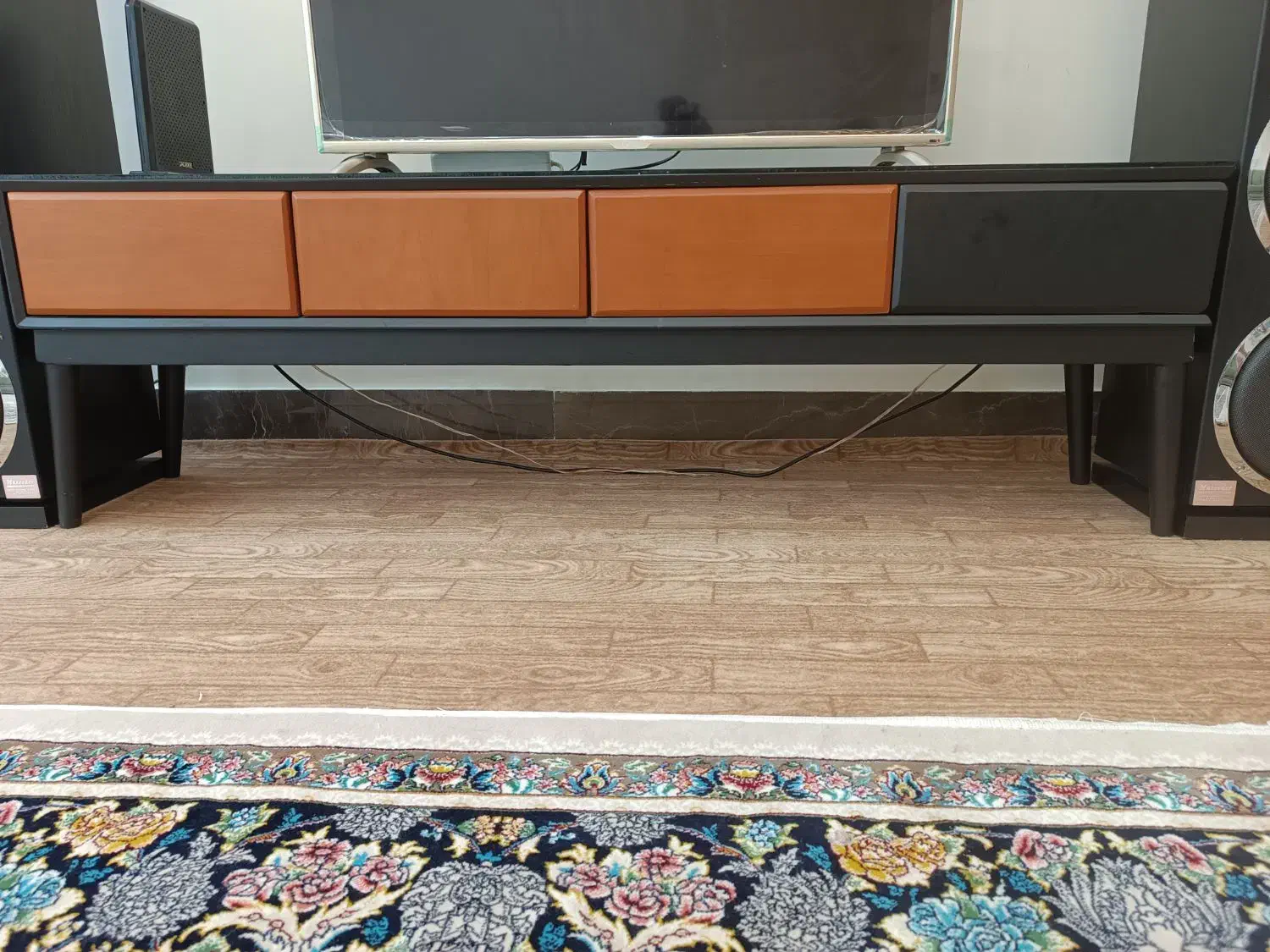 ست میز تی وی و آینه کنسول|بوفه، ویترین، کنسول|میانه, |دیوار