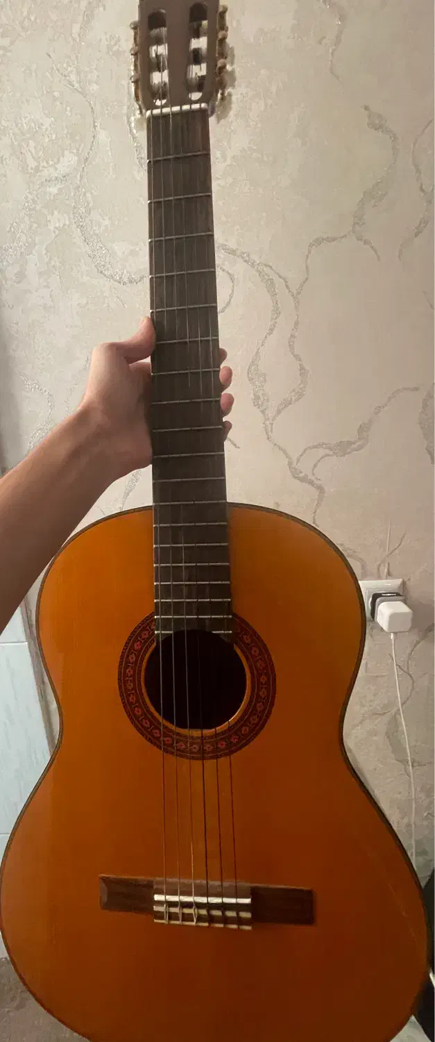 گیتار یاماها c70|گیتار، بیس، امپلیفایر|محمدشهر, همایون ویلا|دیوار