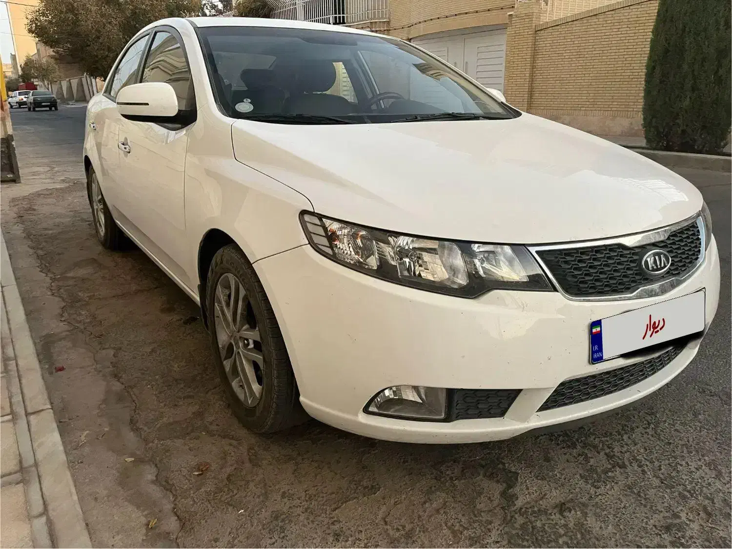 سراتو آپشنال ۲۰۰۰ اتومات ۹۷|خودرو سواری و وانت|یزد, |دیوار