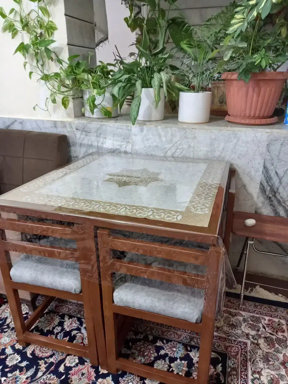 میز غذا خوری کمجا|میز و صندلی غذاخوری|میامی, |دیوار