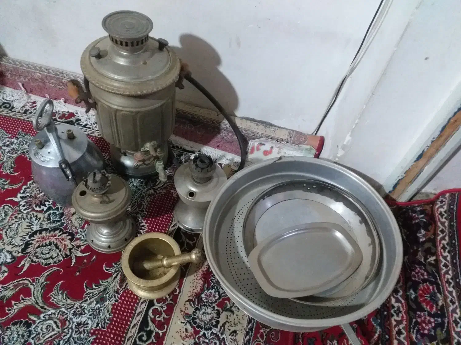 سلام چندتیکه وسیله خانه گی قدیمی فروشی|کلکسیون اشیاء عتیقه|بروجرد, |دیوار