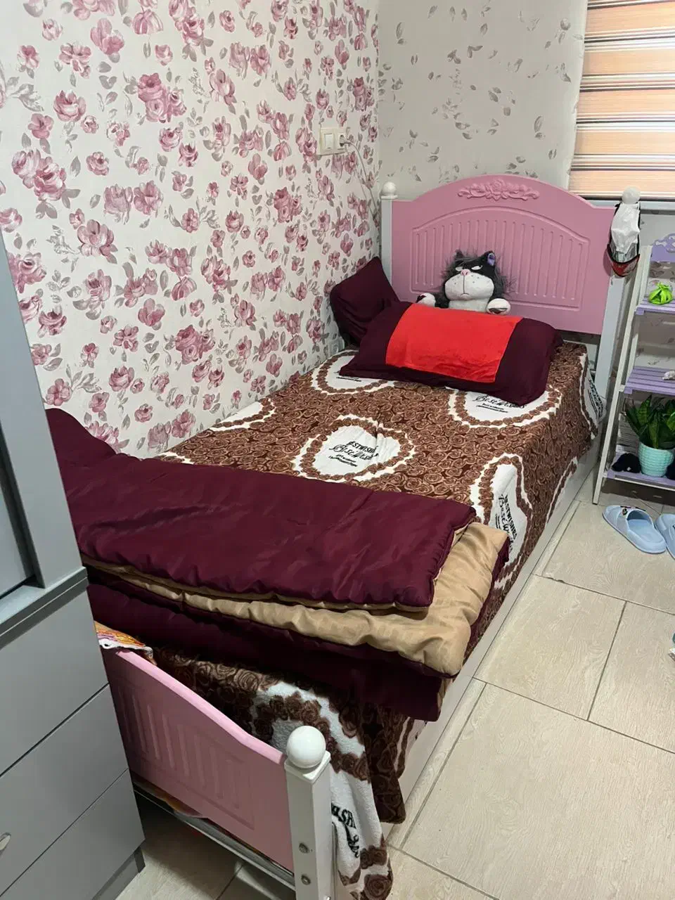 تخت وتشک|تخت و سرویس خواب|سمنان, |دیوار