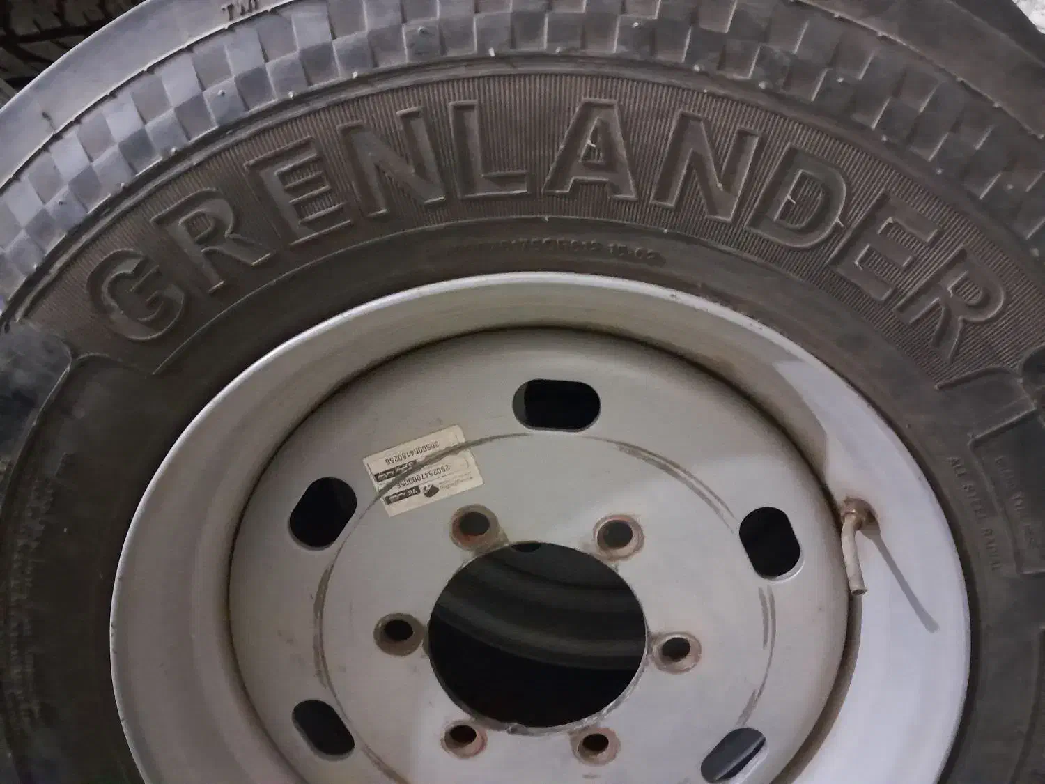 لاستیکتیوپلسنیسان خاوری|قطعات یدکی و لوازم جانبی|قوچان, |دیوار