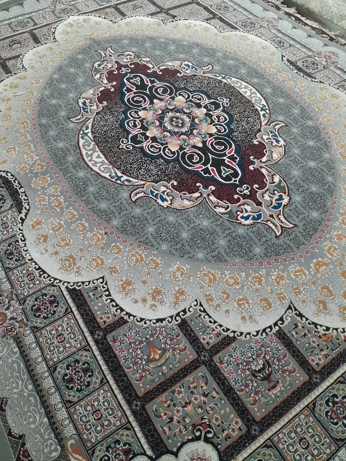 ۲فرش۱۲متری۷۰۰شانه سنگین جنسش نخ دوتاشون با قیمت۱۶|فرش|اهواز, کوی علوی|دیوار