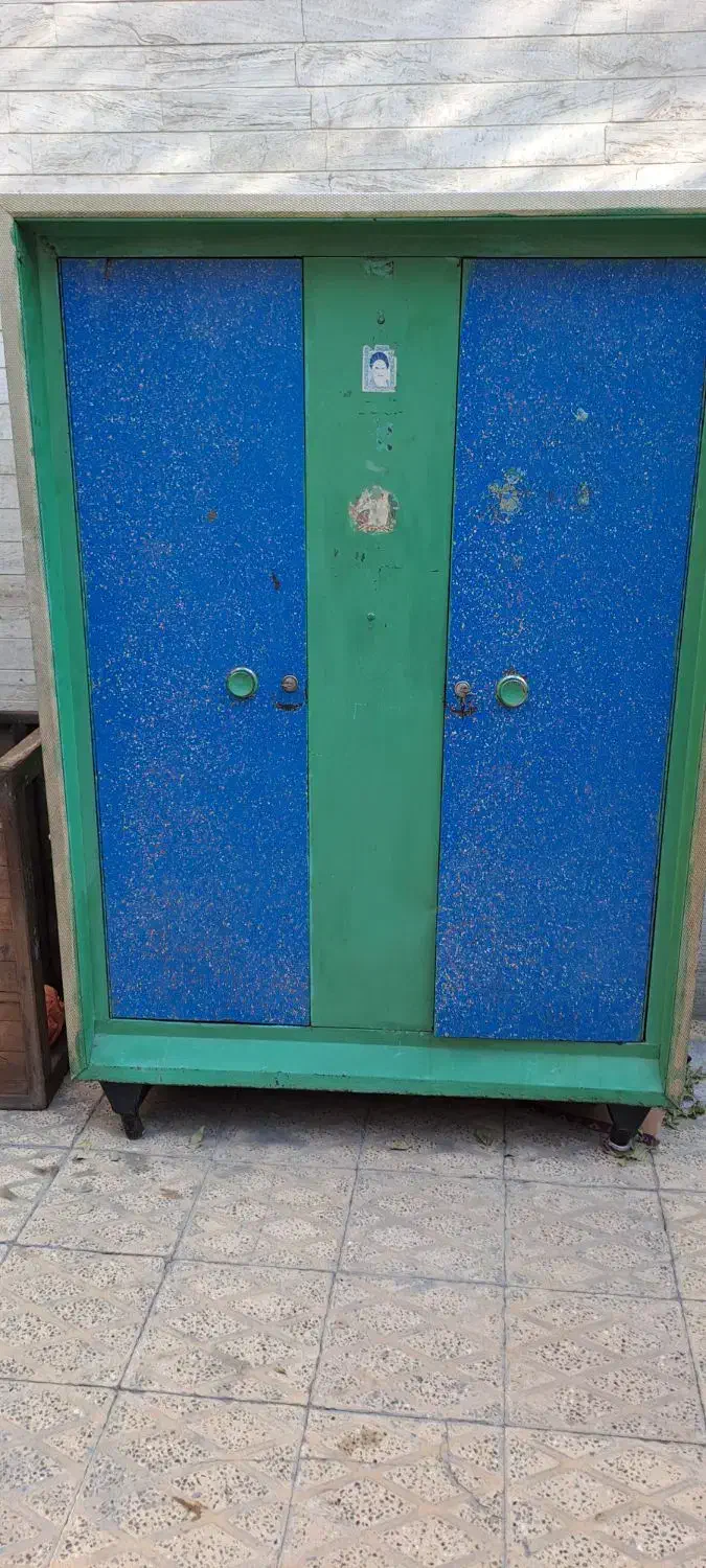 فروش کمد فلزی (وارداتی قدیمی - بسیار مقاوم)|جاکفشی، کمد، دراور|تهران, شهرک شریعتی|دیوار