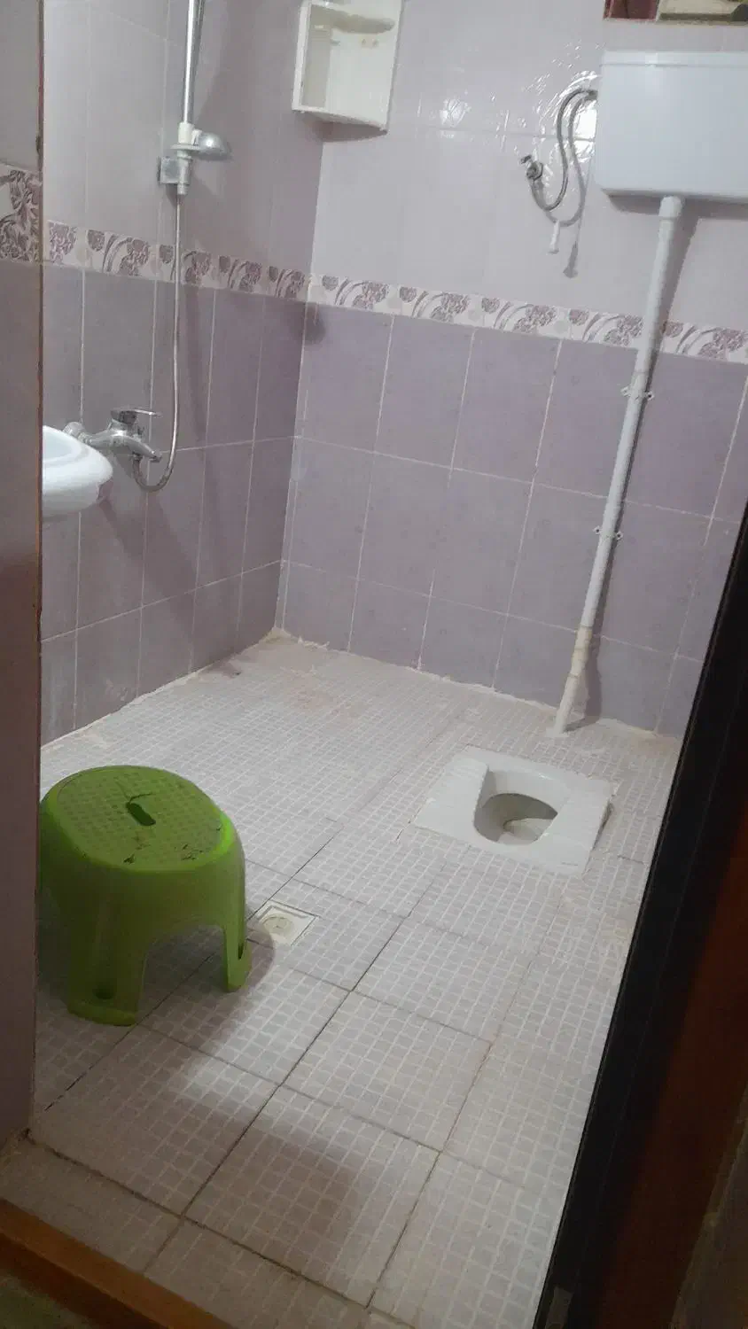 منزل انتهای خیابان باشنده .طبقه دوم .حیاط جدا.|فروش خانه و ویلا|ایرانشهر, |دیوار