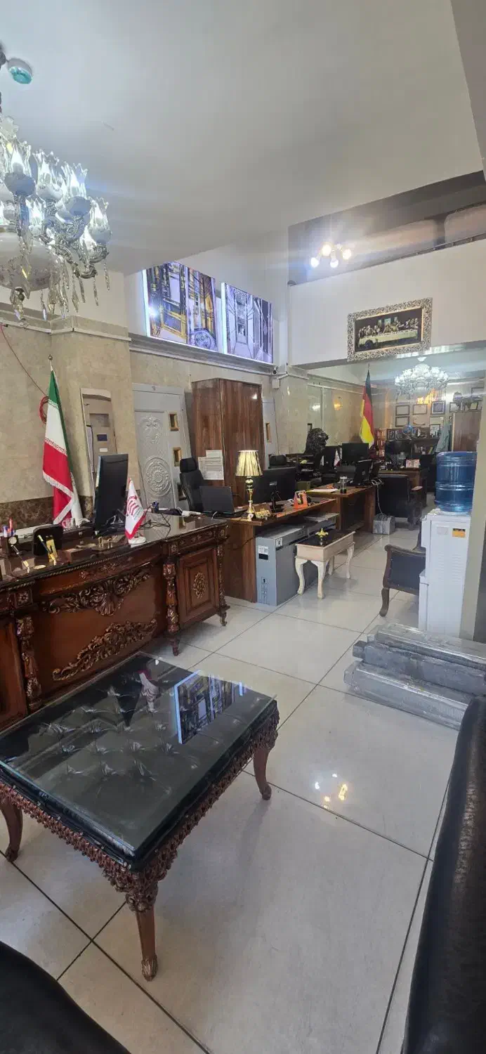 به یک همکار نظافتچی وابدارچی خانم در آسانسور عبادی|استخدام سرایداری و نظافت|تبریز, |دیوار