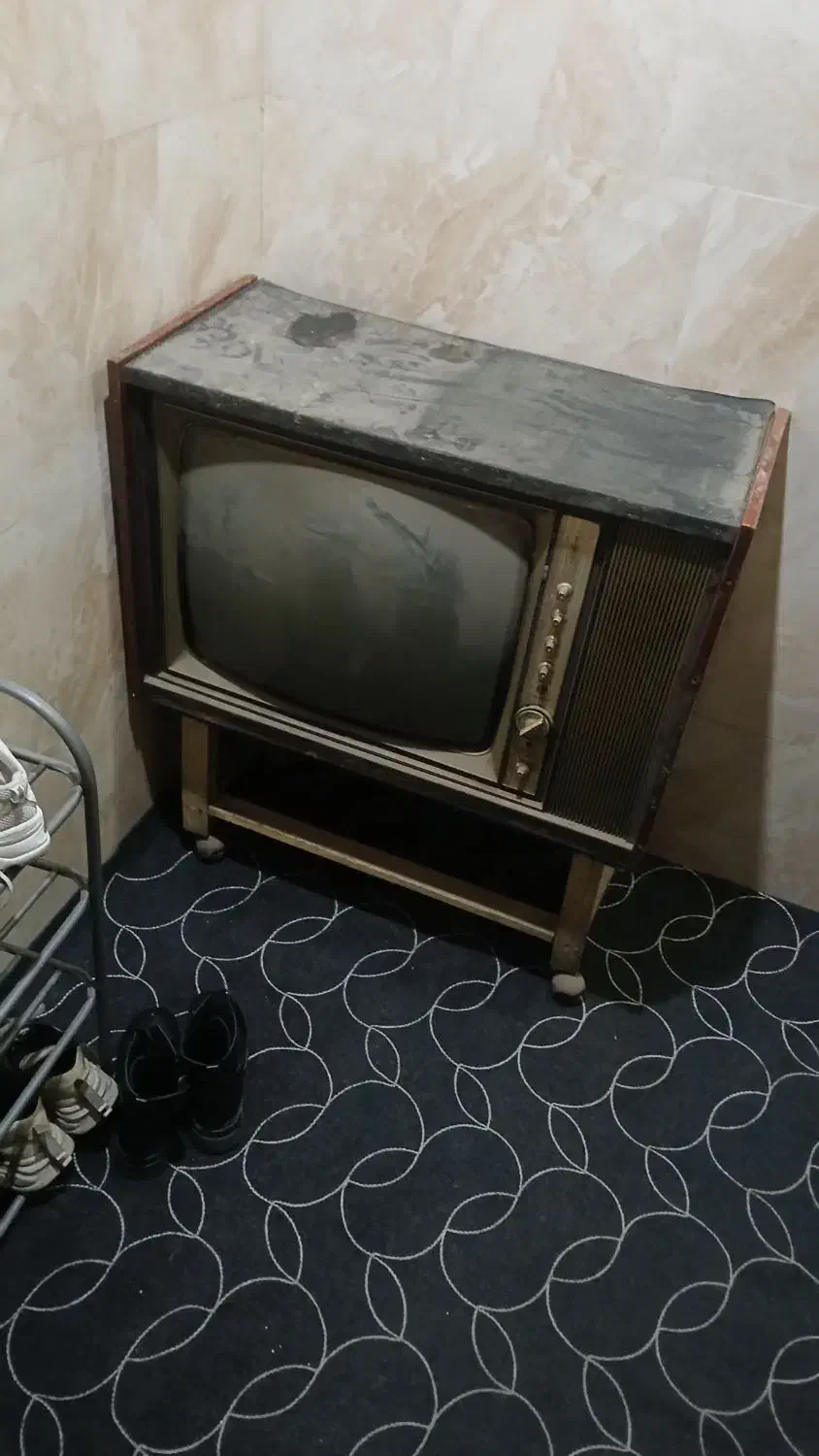 تلوزیون عتیقه دکوری|تلویزیون و پروژکتور|نسیمشهر, |دیوار