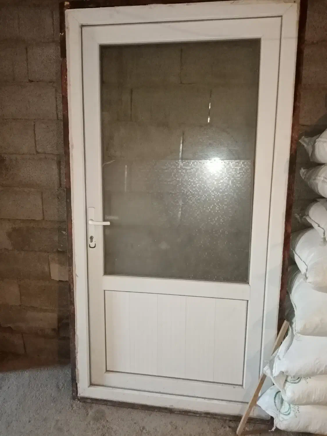 در و پنجره پی وی سی|مصالح و تجهیزات ساختمان|سقز, |دیوار