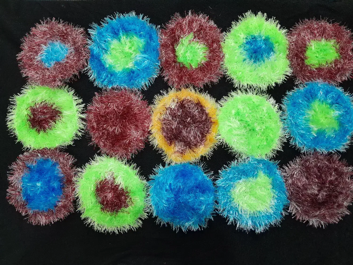 اسکاج یوموش|لوازم نظافت|تویسرکان, |دیوار