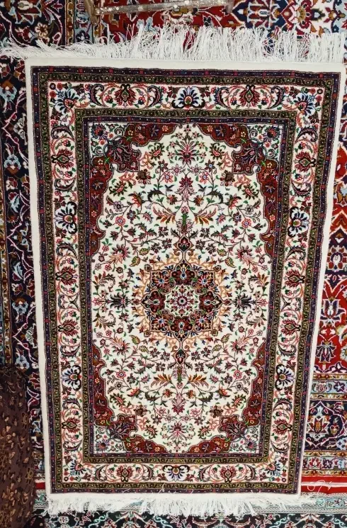 فرش دستباف 180*115|فرش|تهران, فردوسی|دیوار