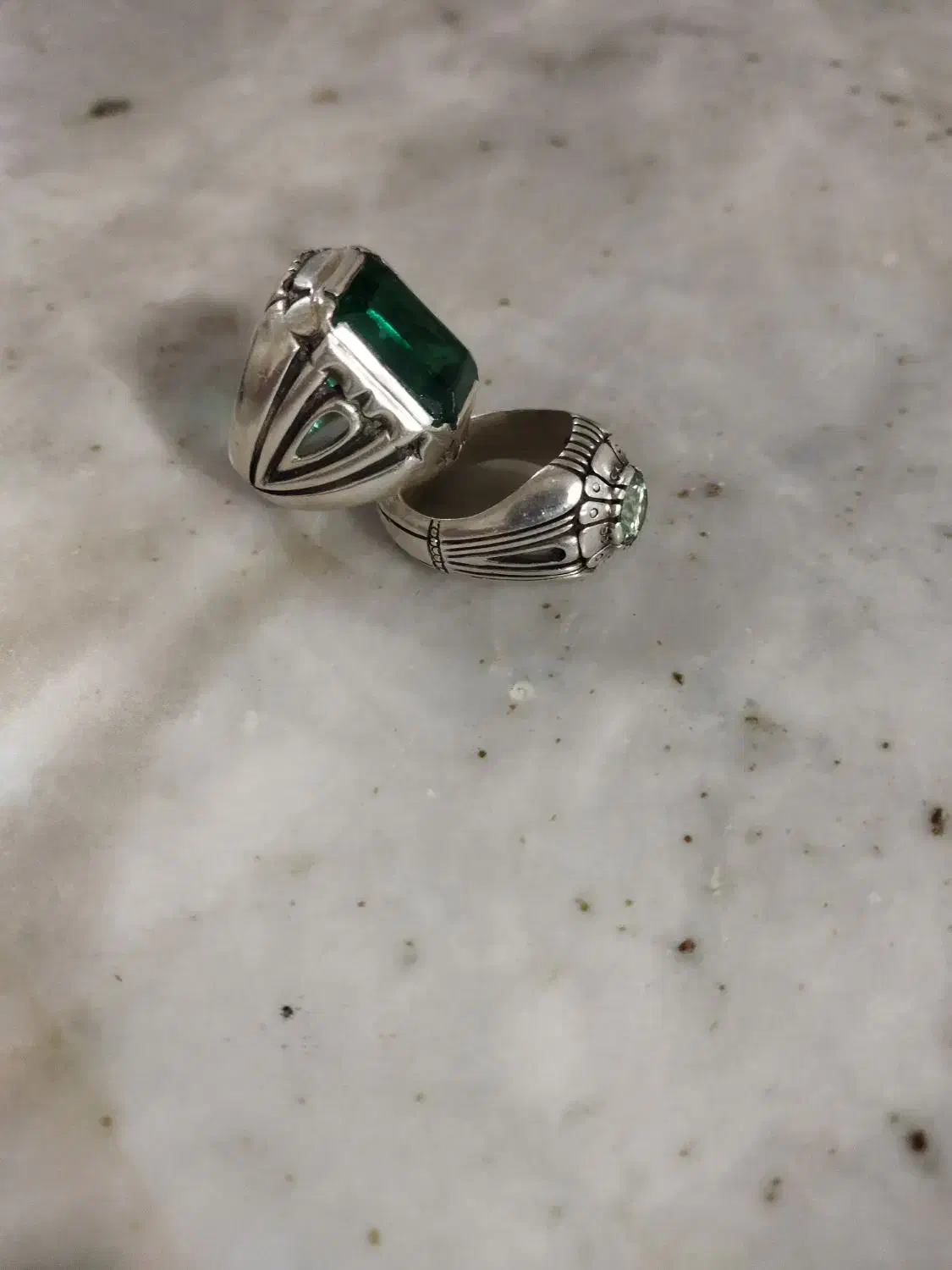 انگشتر موزانایت و زمرد|جواهرات|کرج, شهرک فهمیده|دیوار