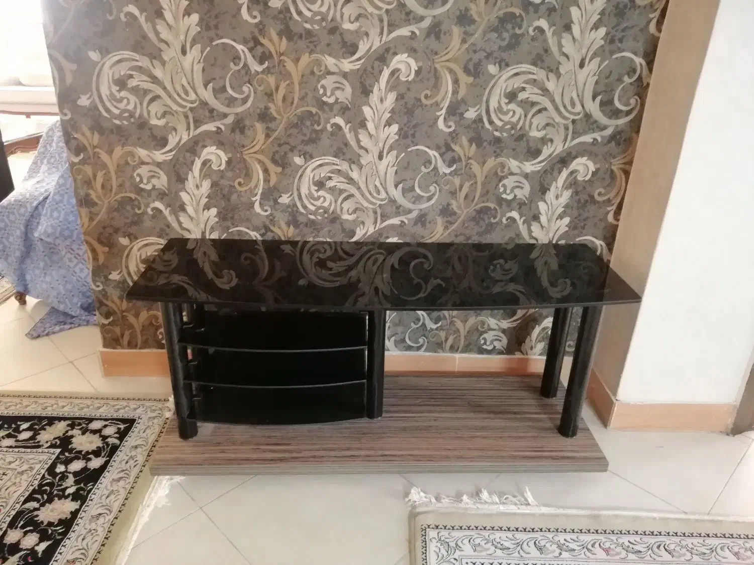 میز تلویزیون|میز تلویزیون|لاهیجان, قیام|دیوار