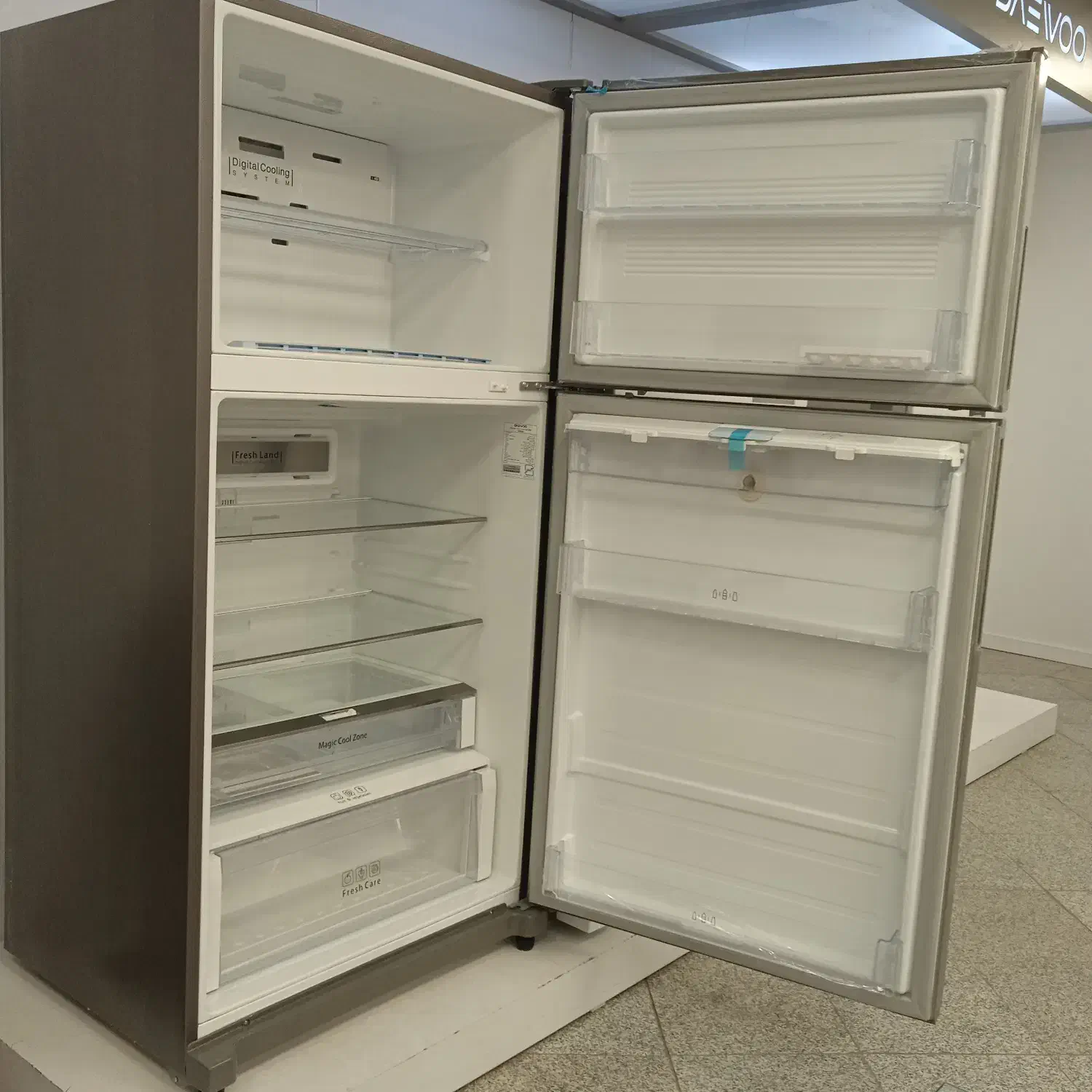 یخچال بالا فریزر دوو پرادا هوشمند 27 فوت استیل|یخچال و فریزر|شاهین‌شهر, عطار|دیوار