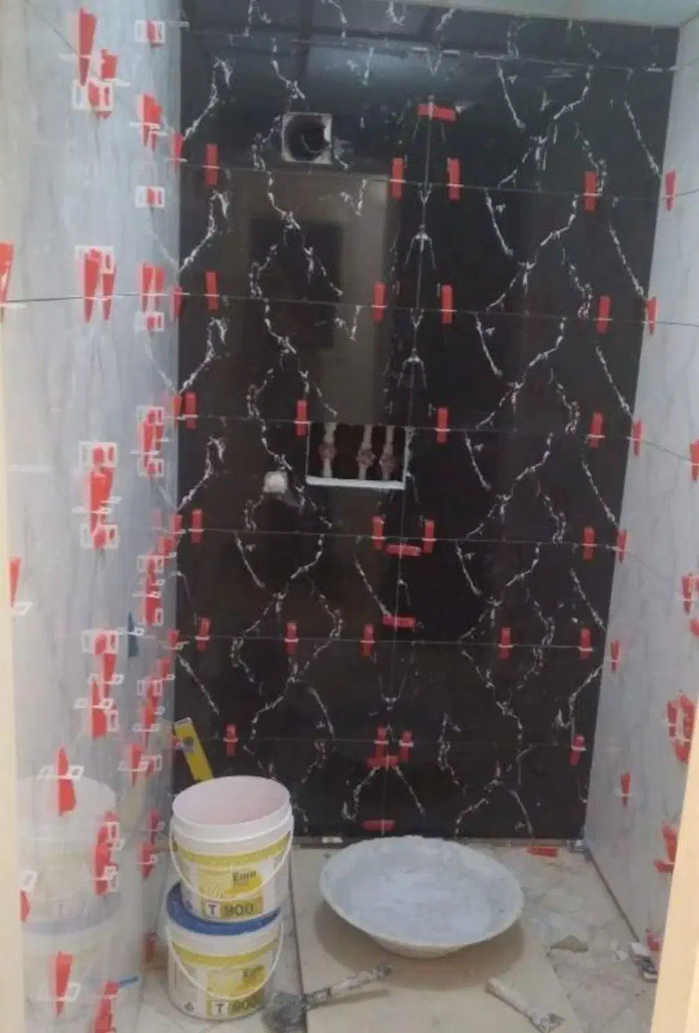 کاشی کار افغان/تخریب کاشیکار.کاشی کاری کاشی سرامیک|خدمات پیشه و مهارت|اندیشه, اندیشه فاز ۳|دیوار