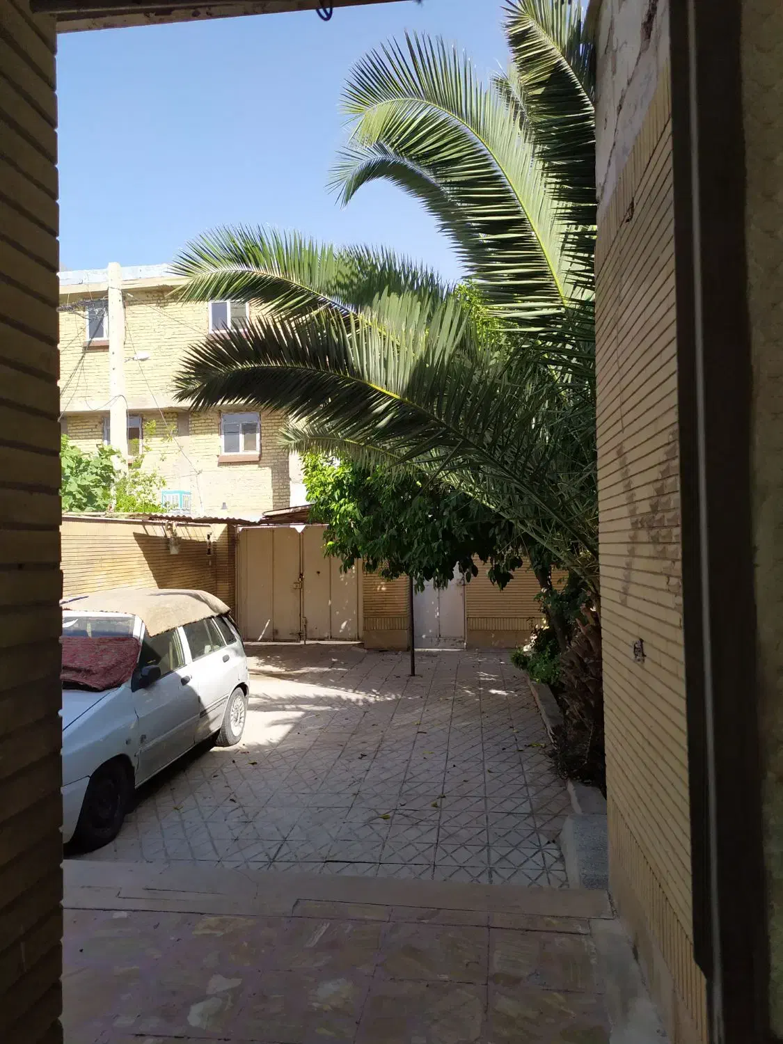 منزل ۲۷۰متر  تهاتر با سه واحد آپارتمان یک خوابه|فروش خانه و ویلا|شیراز, سایت اداری|دیوار