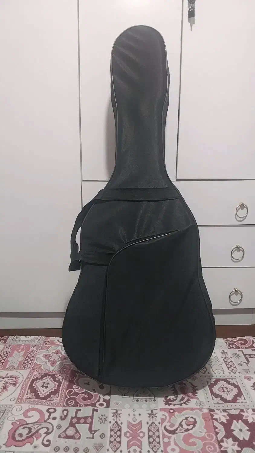 هاردکیس، گیتار کلاسیک|گیتار، بیس، امپلیفایر|تویسرکان, |دیوار