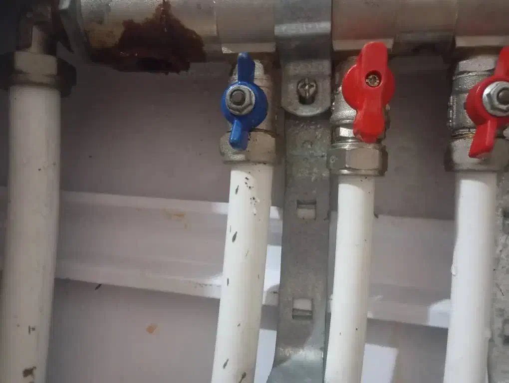 تعمیرات ولوله کشی وبرق کشی ساختمان وسرویس کولر|خدمات پیشه و مهارت|شیراز, شریف‌آباد|دیوار