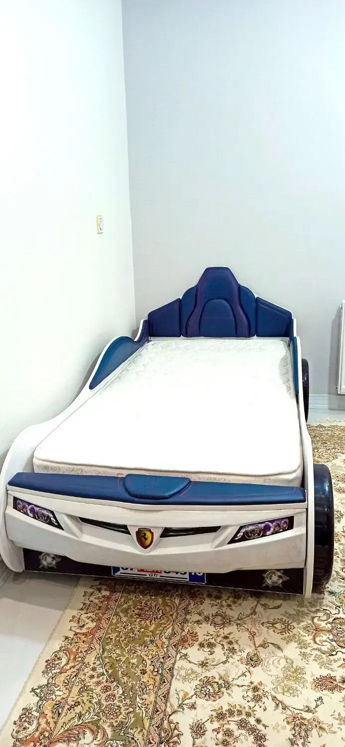 تختخواب کودک و نوجوان مدل ماشین بسیار بسیار تمیز|اسباب و اثاث بچه|شاهین‌شهر, نظامی|دیوار