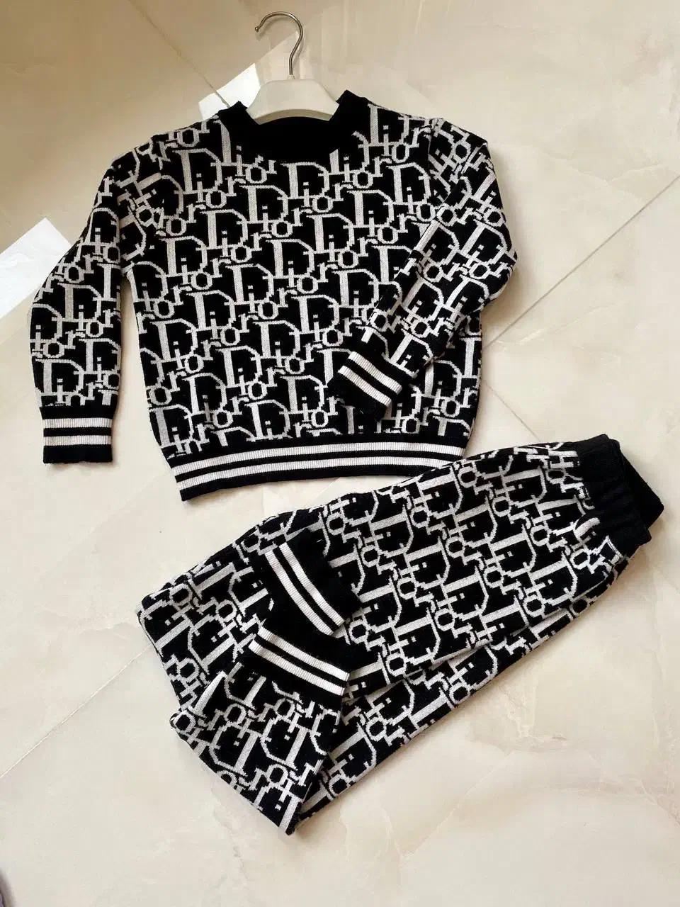 ست بافت طرح برند دیور کیفیت عالی|لباس|قم, باجک یک|دیوار