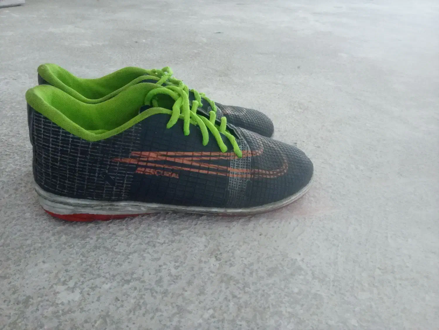 کفش فوتبال سایز 40|کیف، کفش، کمربند|اردبیل, |دیوار