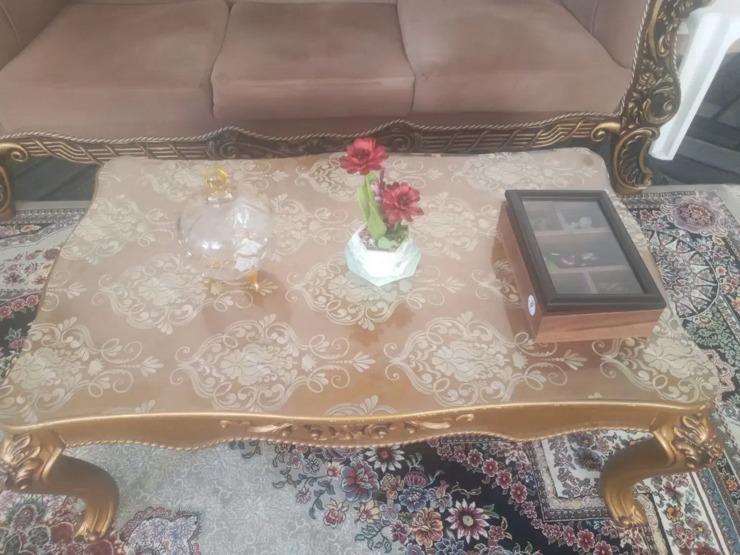 مبل|مبلمان خانگی و میز عسلی|شفت, |دیوار