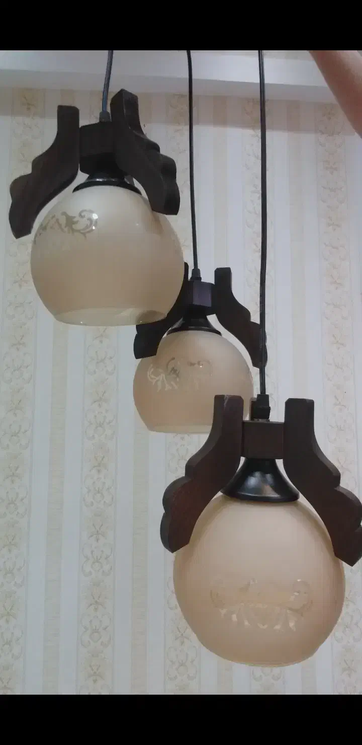 فروش لوستر چوبی|لوستر و چراغ آویز|کرج, باغستان|دیوار