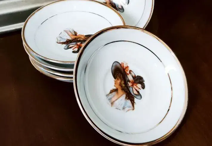 نلبکی عتیقه قدیمی|کلکسیون اشیاء عتیقه|اردبیل, |دیوار