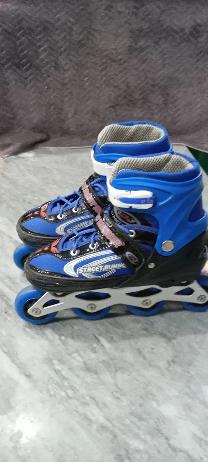 کفش اسکیت در حده نو دوماه نیست خریداری شده|دوچرخه، اسکیت، اسکوتر|بشاریات, |دیوار