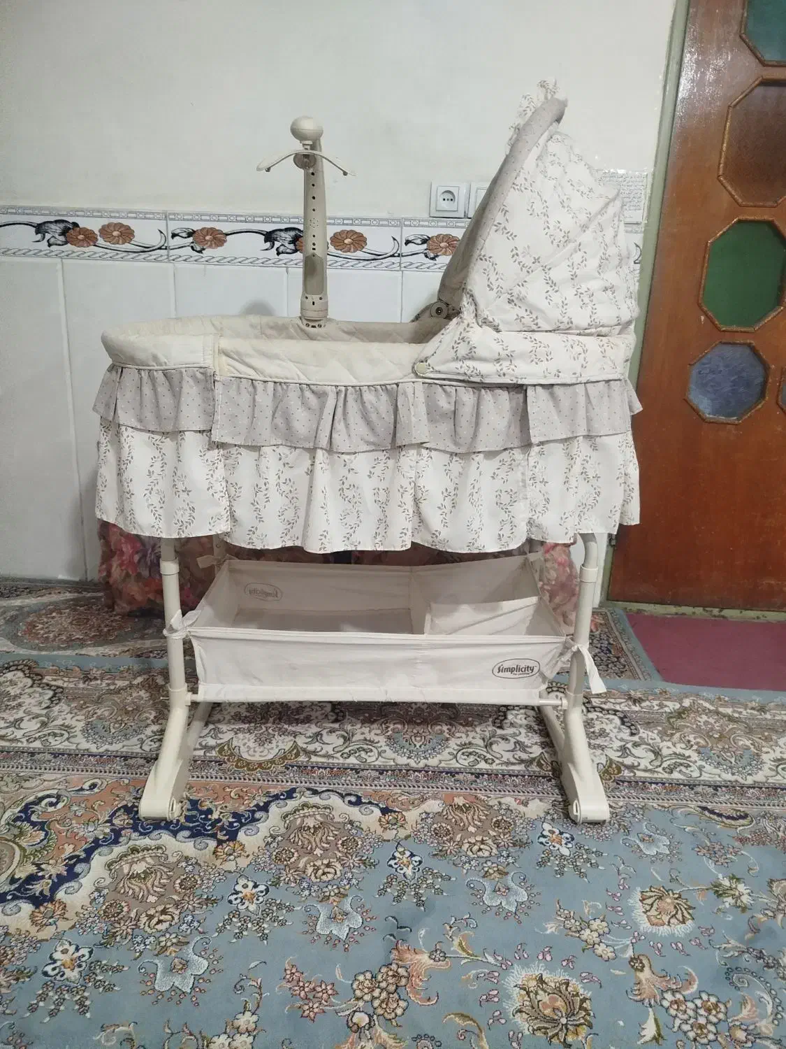 گهواره نوزاد|تخت و صندلی بچه|زنجان, |دیوار