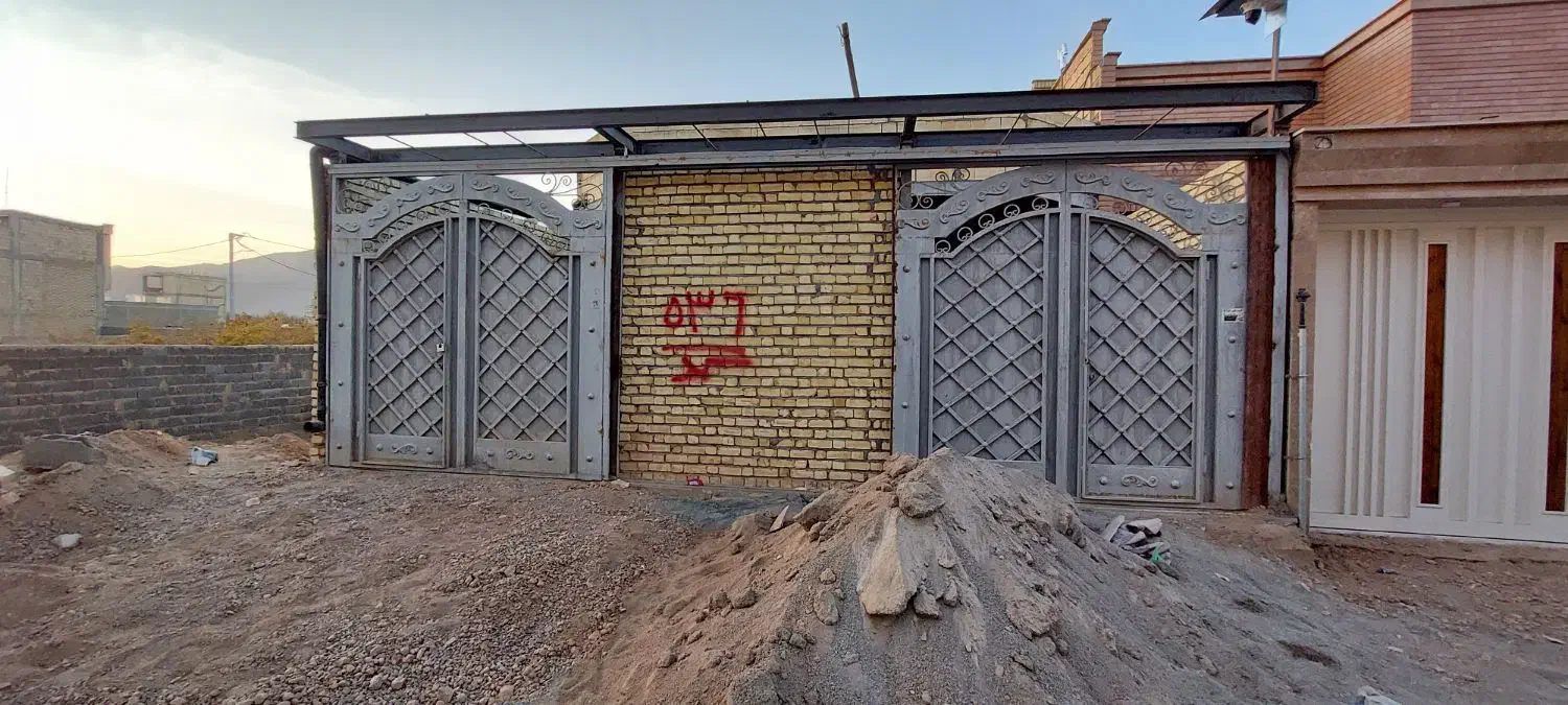 درب خانه ریلی|مصالح و تجهیزات ساختمان|شهرضا, |دیوار