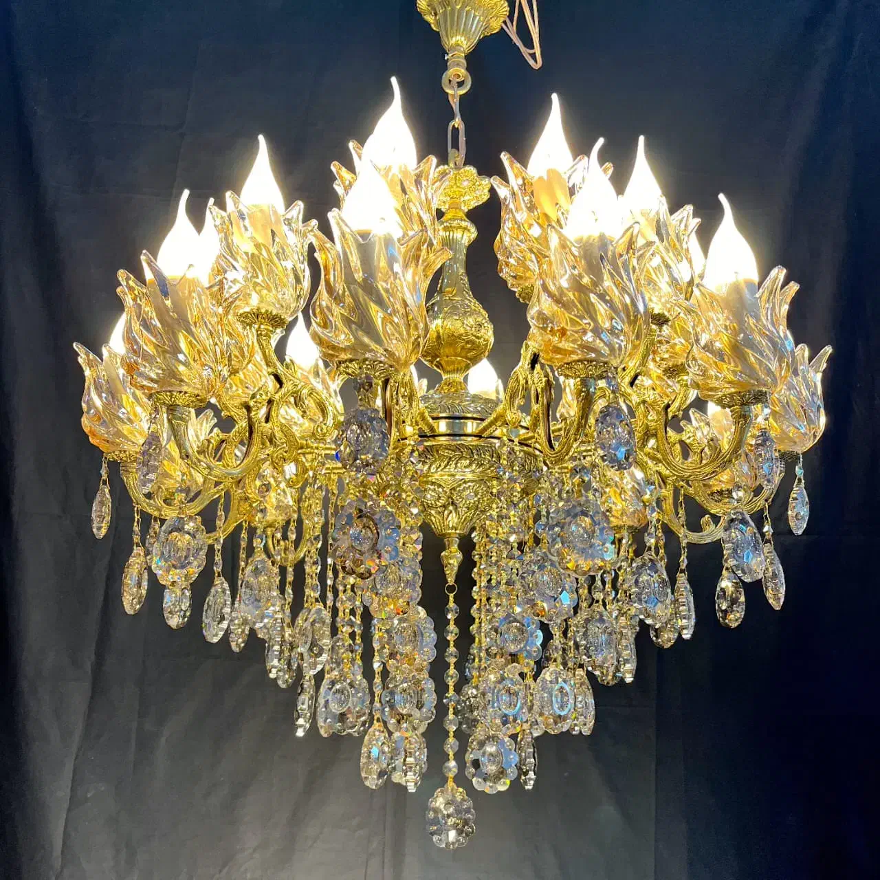 تولیدی لوسترهای برنز رستمی .لوستر ۲۰ شعل.ه برنز|لوستر و چراغ آویز|نظرآباد, نظرآباد|دیوار