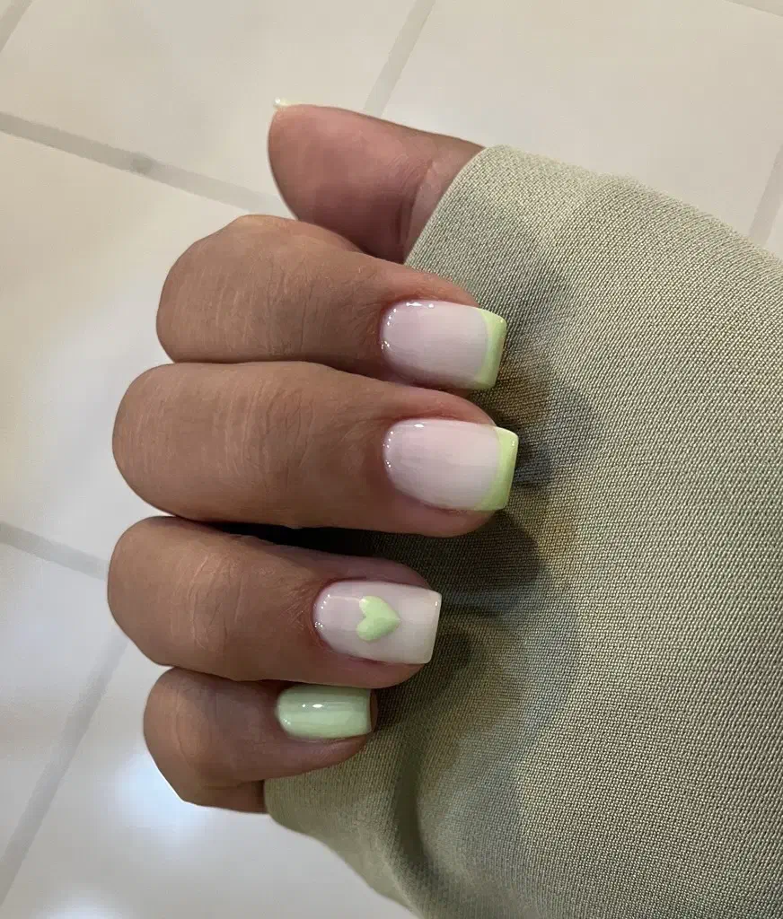 خدمات ناخن ویدا|خدمات آرایشگری و زیبایی|تهران, یوسف‌آباد|دیوار