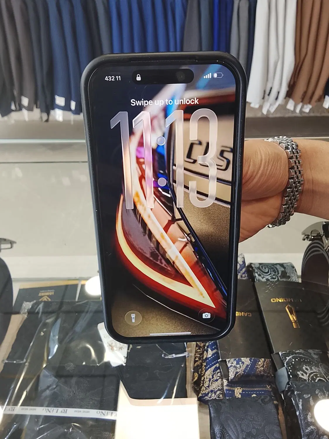 17pro|موبایل|قم, زاویه|دیوار