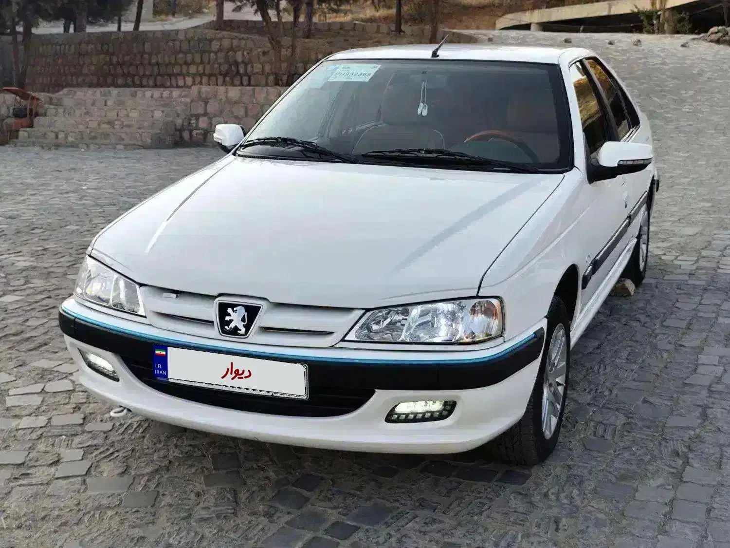 پژو پارس سفارشی نیم فول 1402بدون رنگ و نقطه و موخط|خودرو سواری و وانت|بانه, |دیوار
