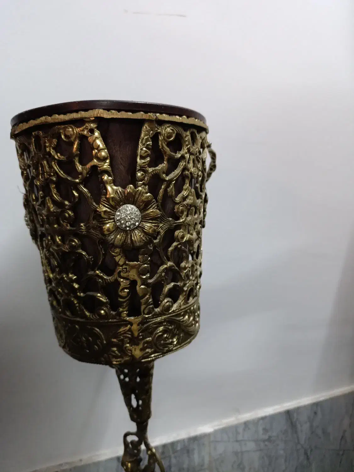 سطل برنز|صنایع دستی و سایر لوازم تزئینی|قم, نیروگاه|دیوار