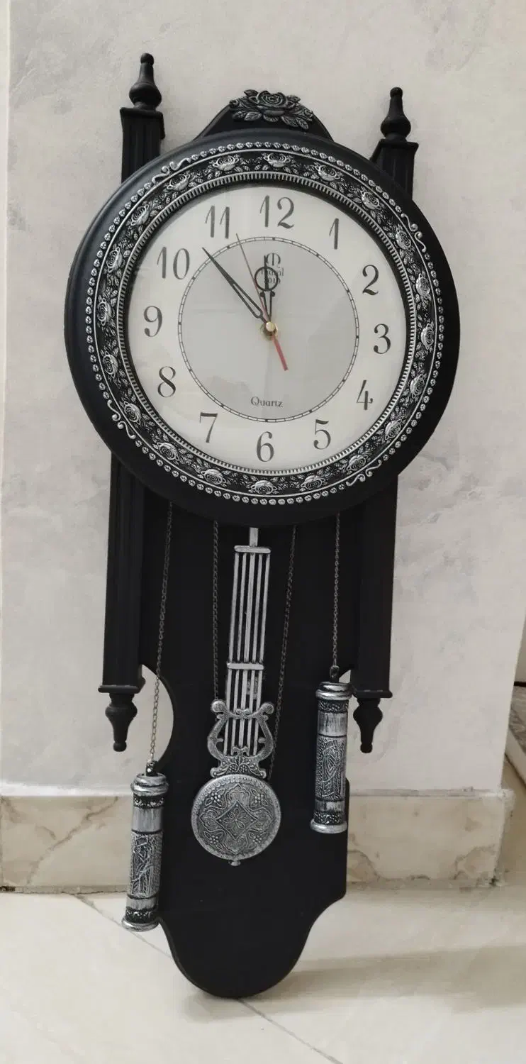 ساعت دیواری مشکی و نقره ای|ساعت دیواری و تزئینی|اسلام‌شهر, شهرک واوان|دیوار