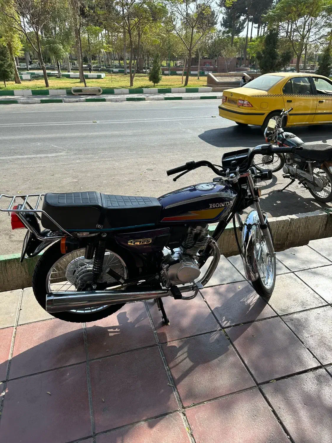 هوندا۱۲۵ پرواز مدل۴۰۳|موتورسیکلت|قرچک, شهرک طلائیه|دیوار