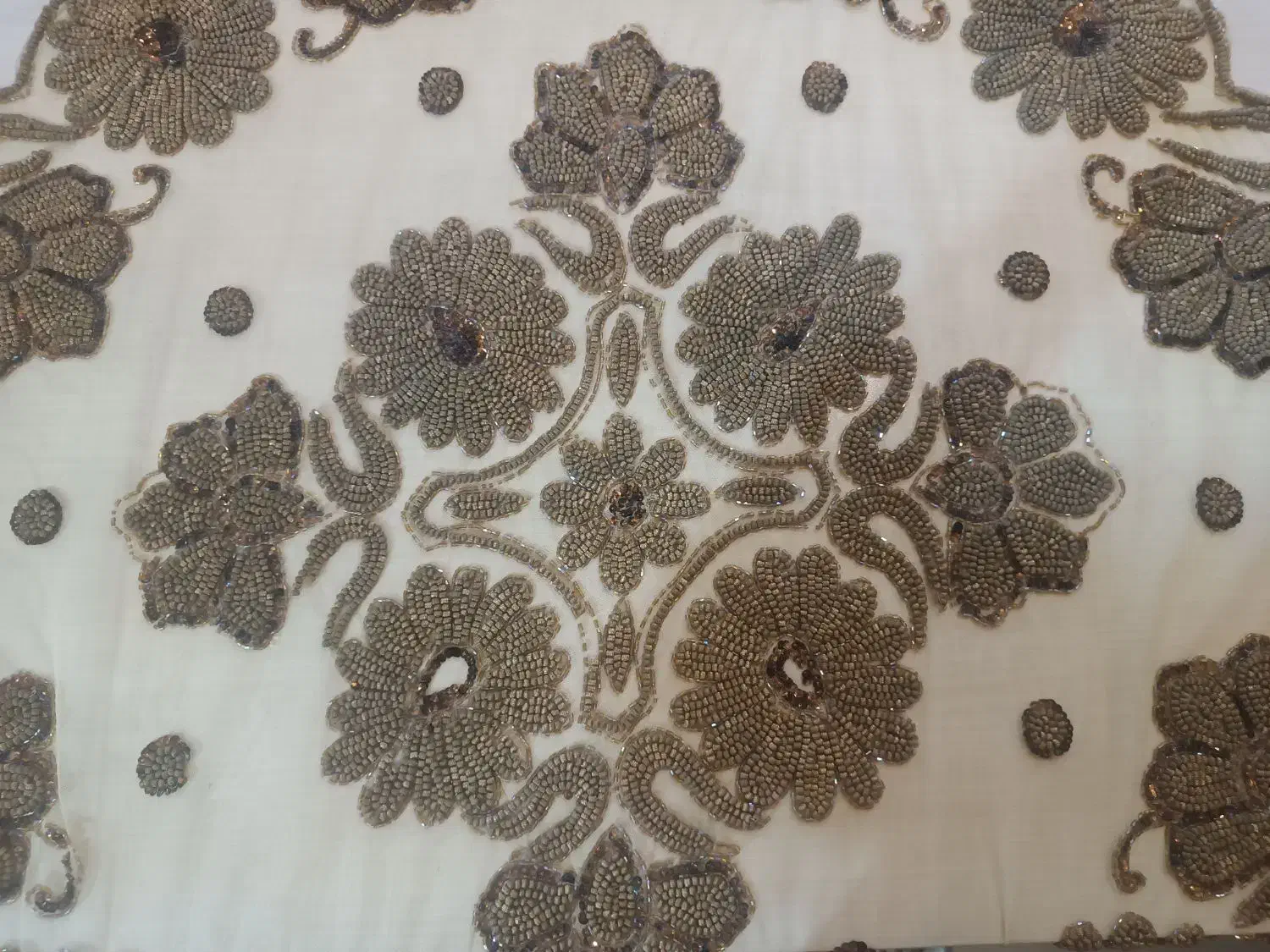 رومیزی سنگ دوزی|پرده، رانر، رومیزی|مشهد, مصلی (کارمندان اول)|دیوار