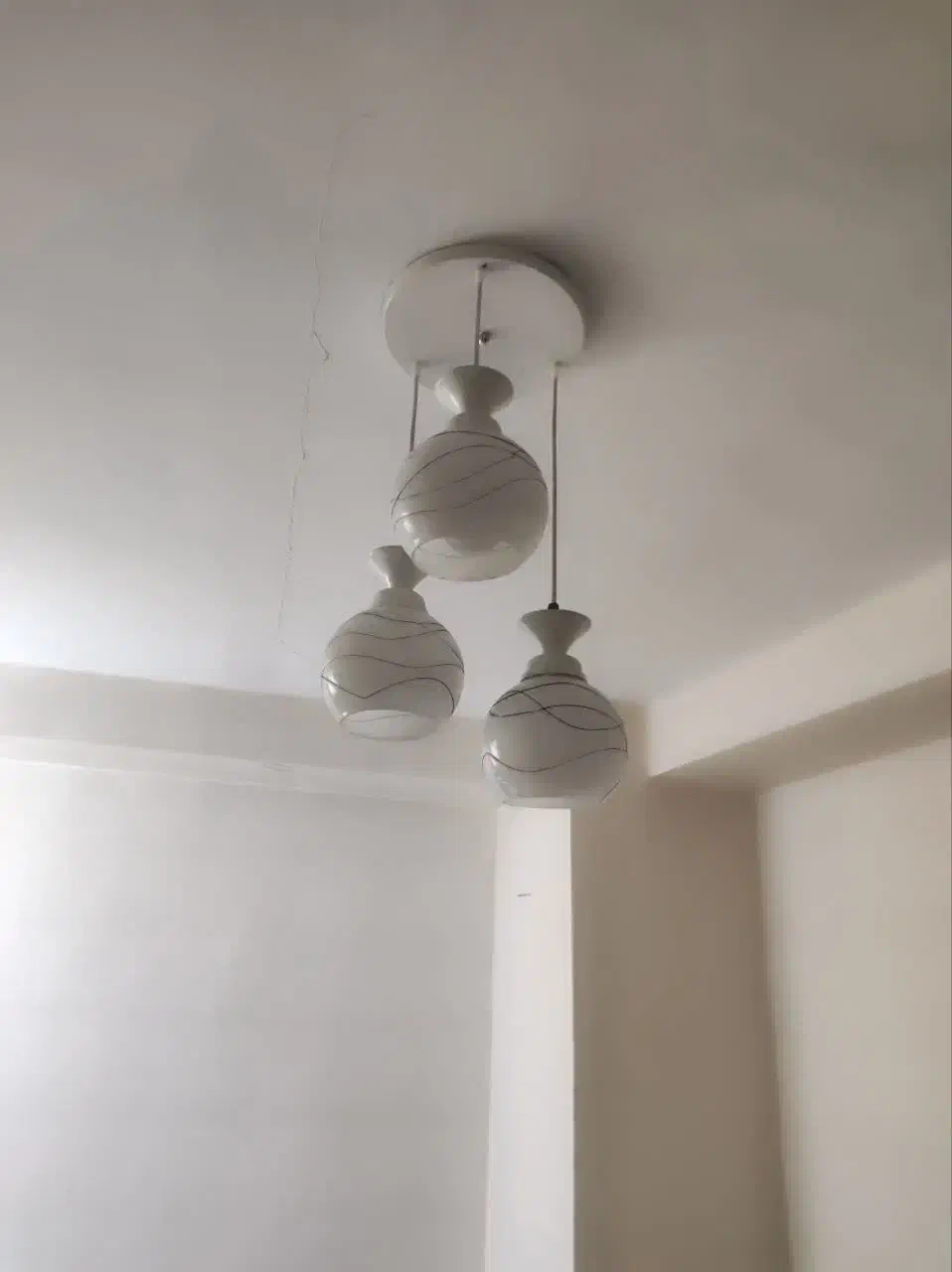 لوستر سه شاخه|لوستر و چراغ آویز|تبریز, |دیوار