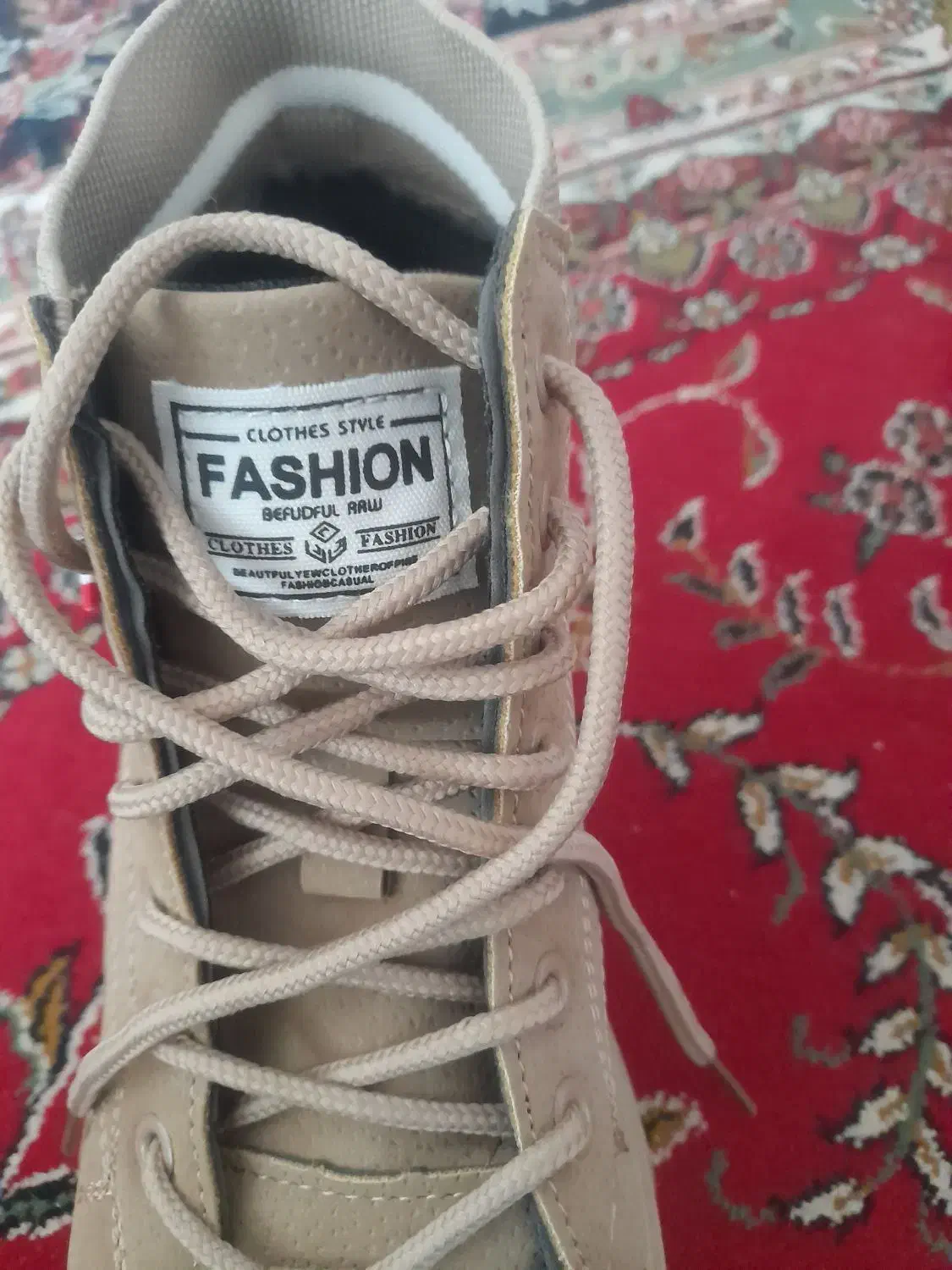 نیم پوت|کیف، کفش، کمربند|میبد, |دیوار