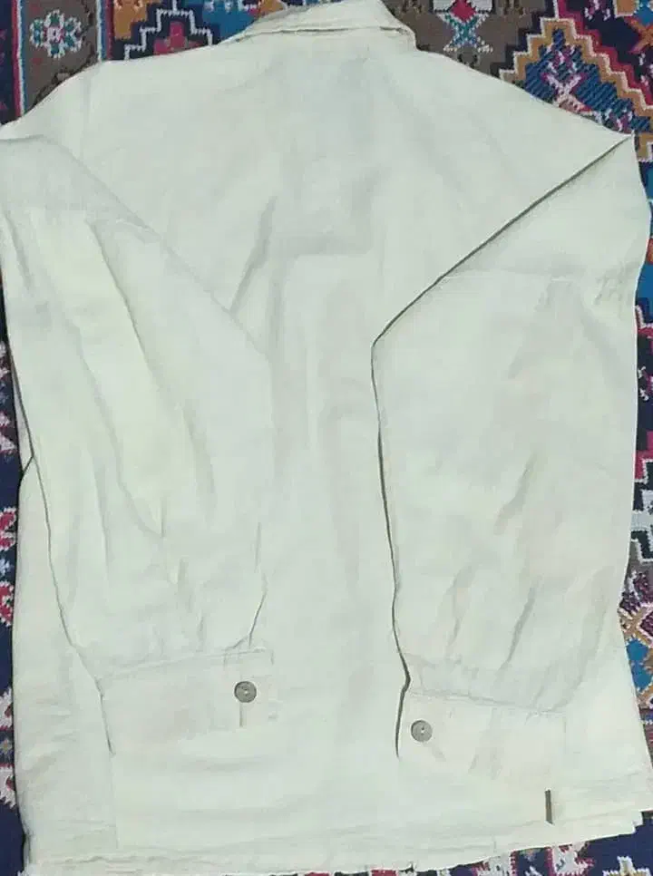 مانتو لنین کرمی کوتاه فروش فوری|لباس|پیر بکران, |دیوار