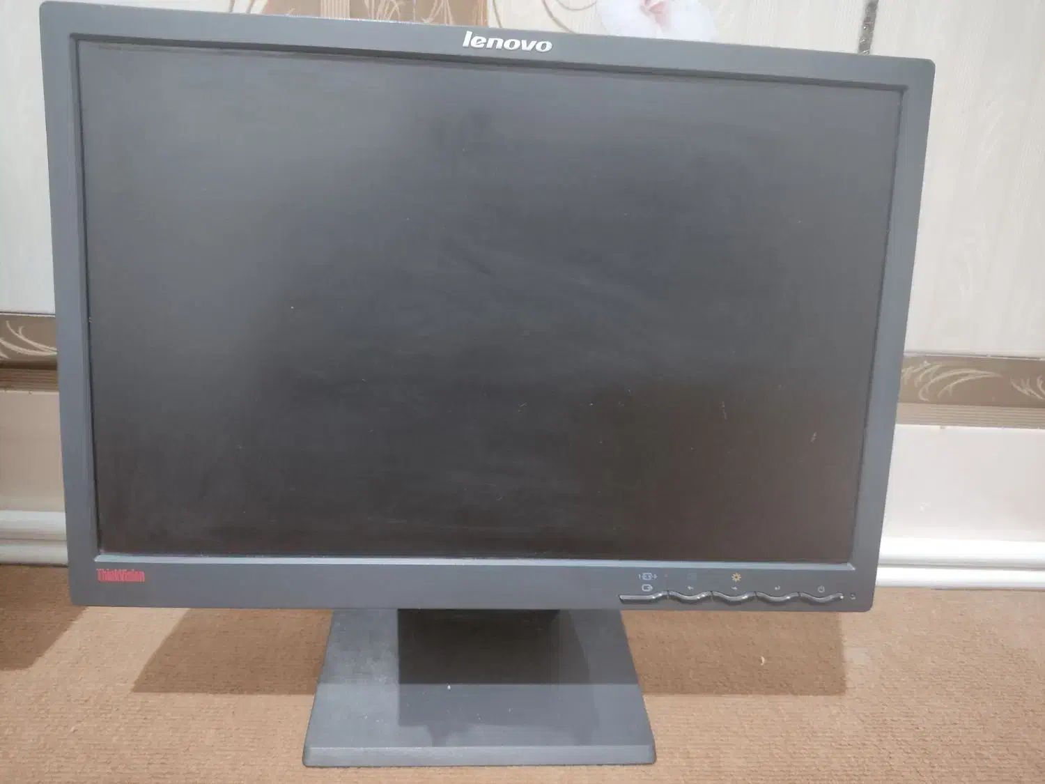 مانیتور 21 اینچ لنوو کیفیت بالا|قطعات و لوازم جانبی رایانه|خاش, |دیوار